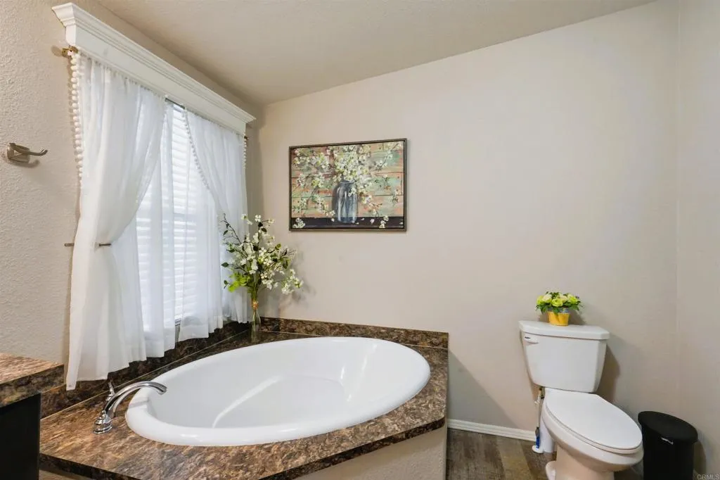 https://cdn.realtyfeed.com/cdn/127/307097082/37c7297dfc9acf4ddf10de4c35181137.webp