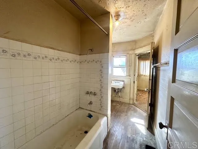 https://cdn.realtyfeed.com/cdn/127/307097095/47aa7665552bf84830f7c76bbc91798e.webp