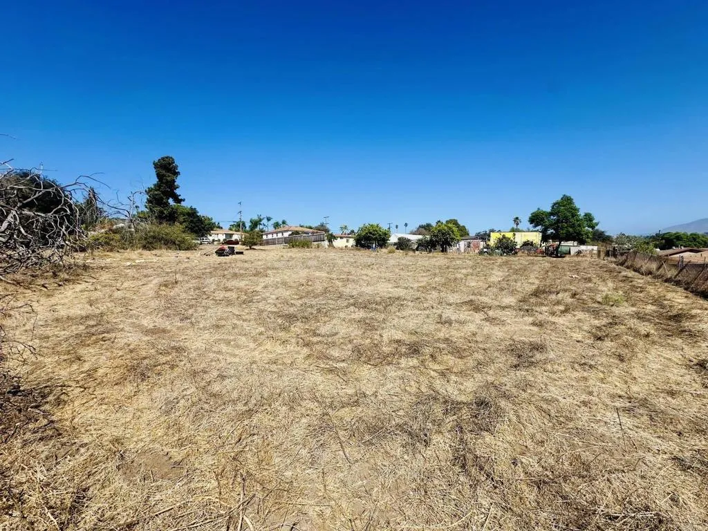 https://cdn.realtyfeed.com/cdn/127/307097095/7b1e8710787d3798badc6e6baff676e1.webp