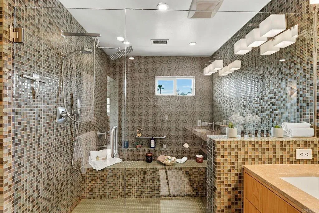 https://cdn.realtyfeed.com/cdn/127/307097147/25a8544b88b7ba953ad8e04174d7af24.webp