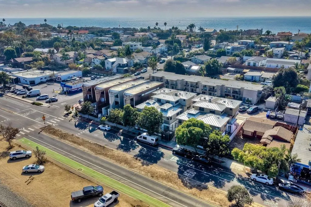 https://cdn.realtyfeed.com/cdn/127/307097147/3a24363d21aeec75e1f90ceee59f6c20.webp