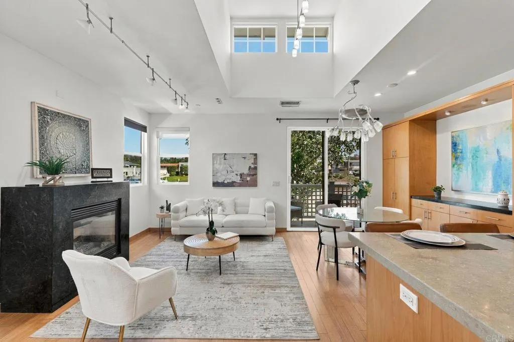 https://cdn.realtyfeed.com/cdn/127/307097147/ba45d4bde690f05bdacbe205bd113444.webp