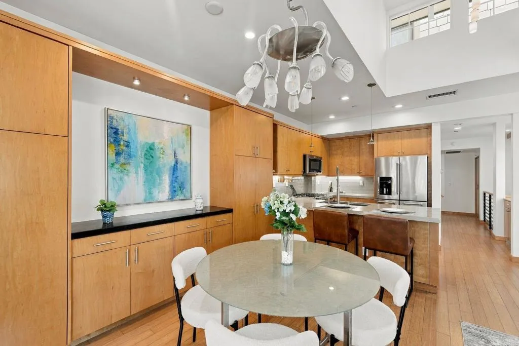 https://cdn.realtyfeed.com/cdn/127/307097147/d1abf47bfb1f1349abf34223c504b128.webp