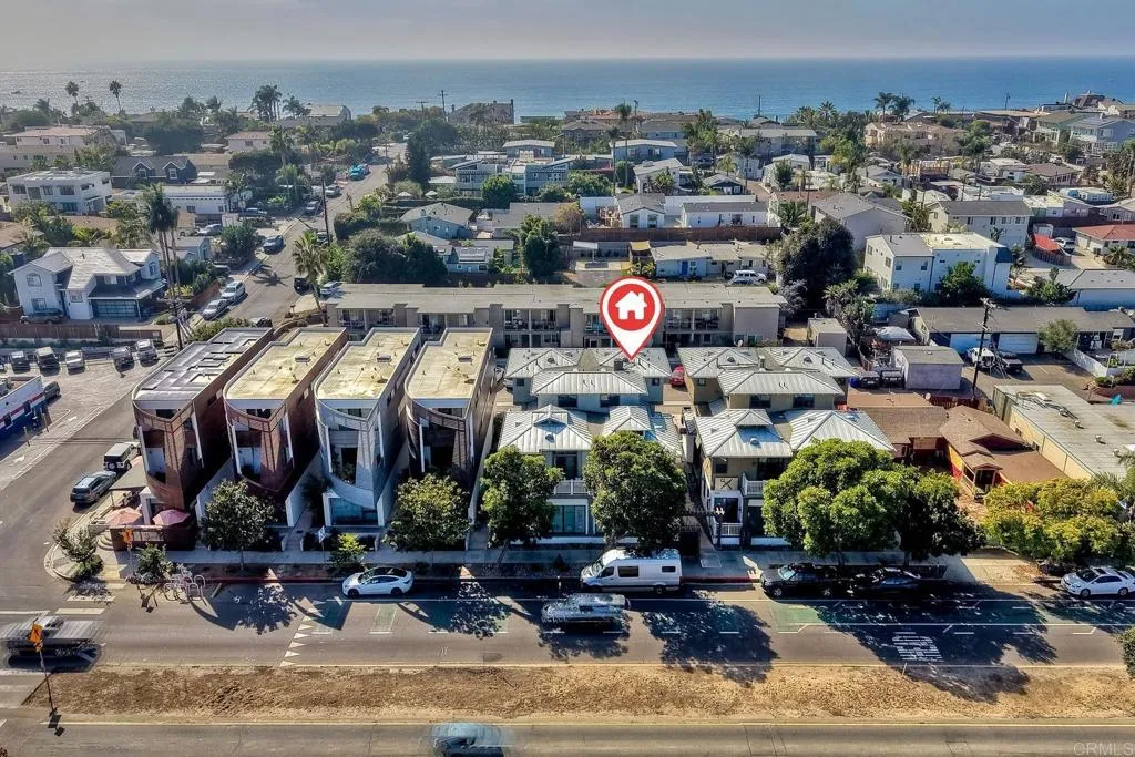 https://cdn.realtyfeed.com/cdn/127/307097147/f9f21f1897fb33906bcff5cf758bb418.webp