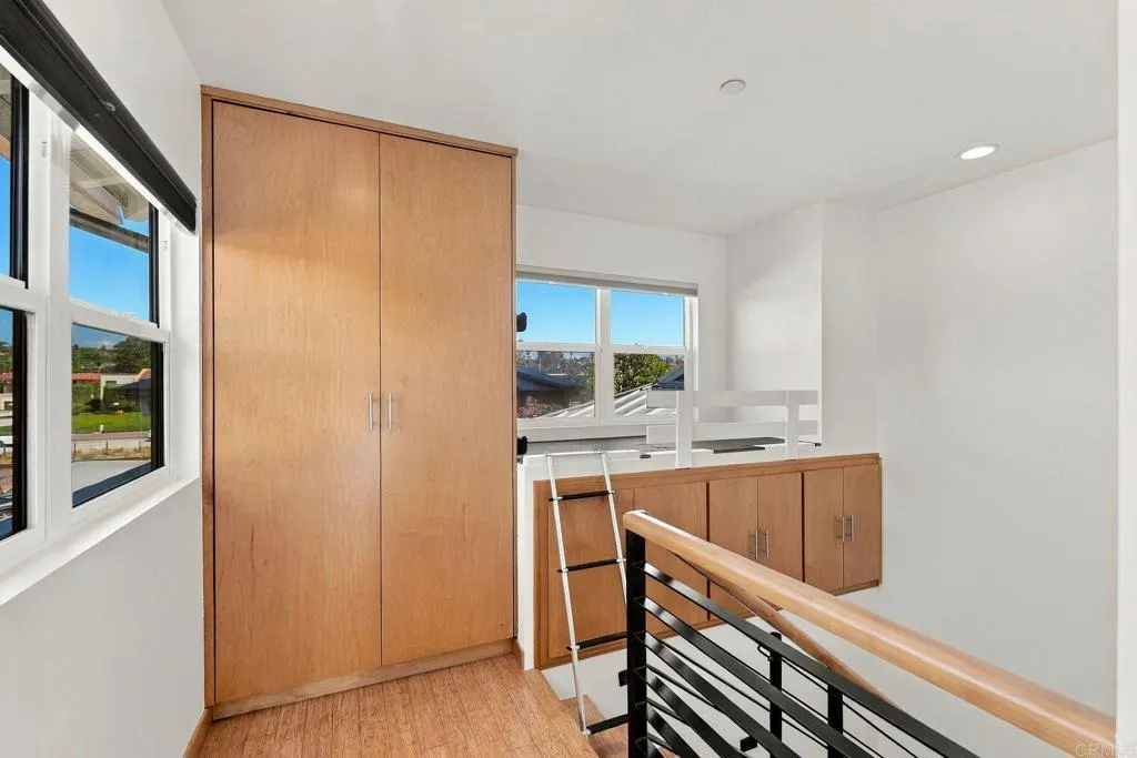 https://cdn.realtyfeed.com/cdn/127/307097147/fb85e8d562402fc69ff572f03133d59f.webp