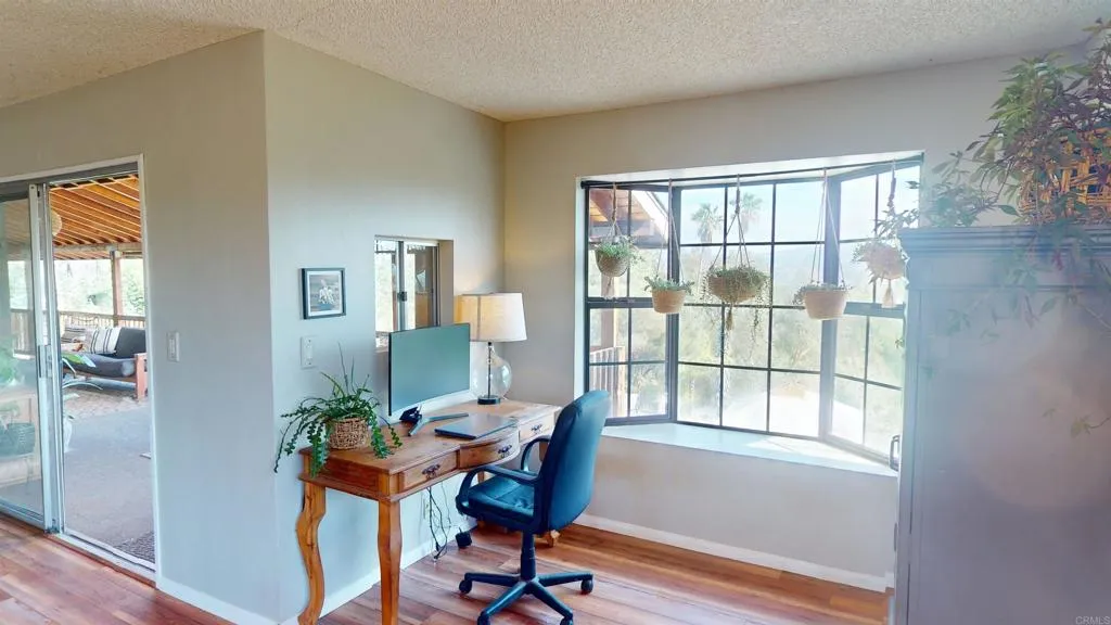 11249 Valle Vista Road, Lakeside, CA 92040 11249 Valle Vista Road, Lakeside, CA 92040