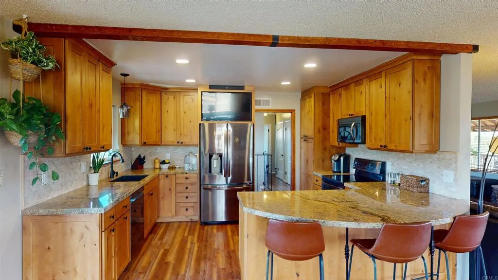 11249 Valle Vista Road, Lakeside, CA 92040 11249 Valle Vista Road, Lakeside, CA 92040