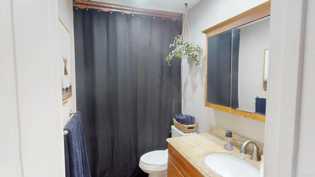 11249 Valle Vista Road, Lakeside, CA 92040 11249 Valle Vista Road, Lakeside, CA 92040