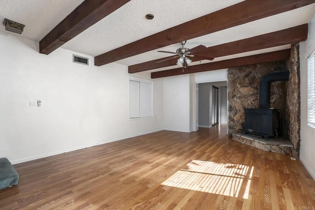 https://cdn.realtyfeed.com/cdn/127/307097159/973a8e8829f2fb4da3d789b7b6fe68c4.webp