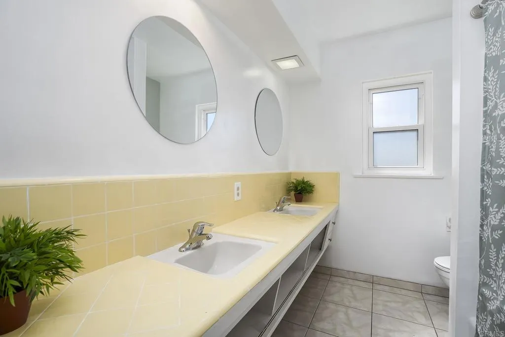 https://cdn.realtyfeed.com/cdn/127/307097159/9b1704a4eb71b1d4958ce0c67d89cd03.webp