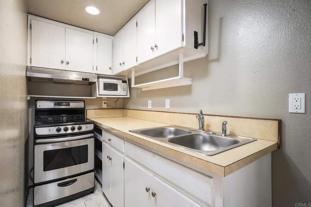 7970 LEMON CIR, La Mesa, CA 91941