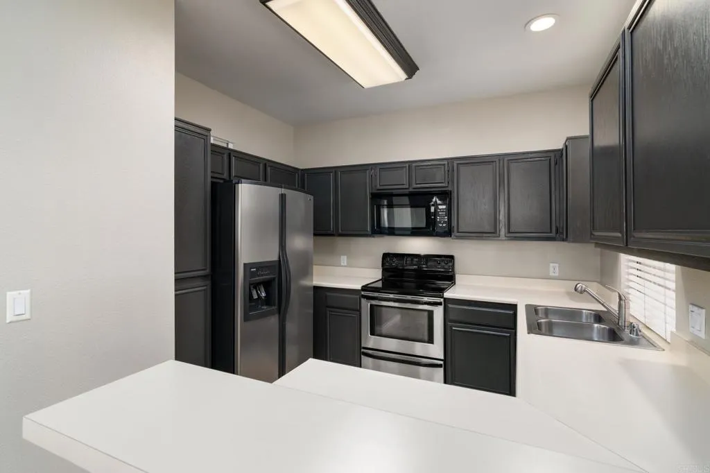 https://cdn.realtyfeed.com/cdn/127/307097225/2584ce590bc9b0e1125fc054b239138e.webp