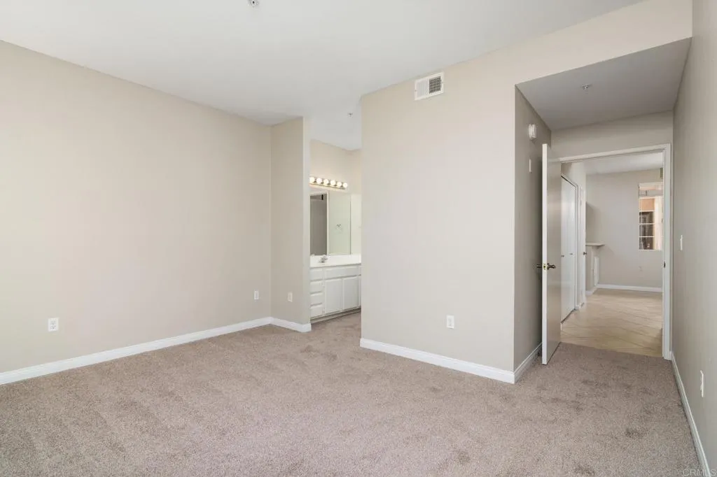 https://cdn.realtyfeed.com/cdn/127/307097225/6353e880fea93ed1ac13b7fb30665d53.webp