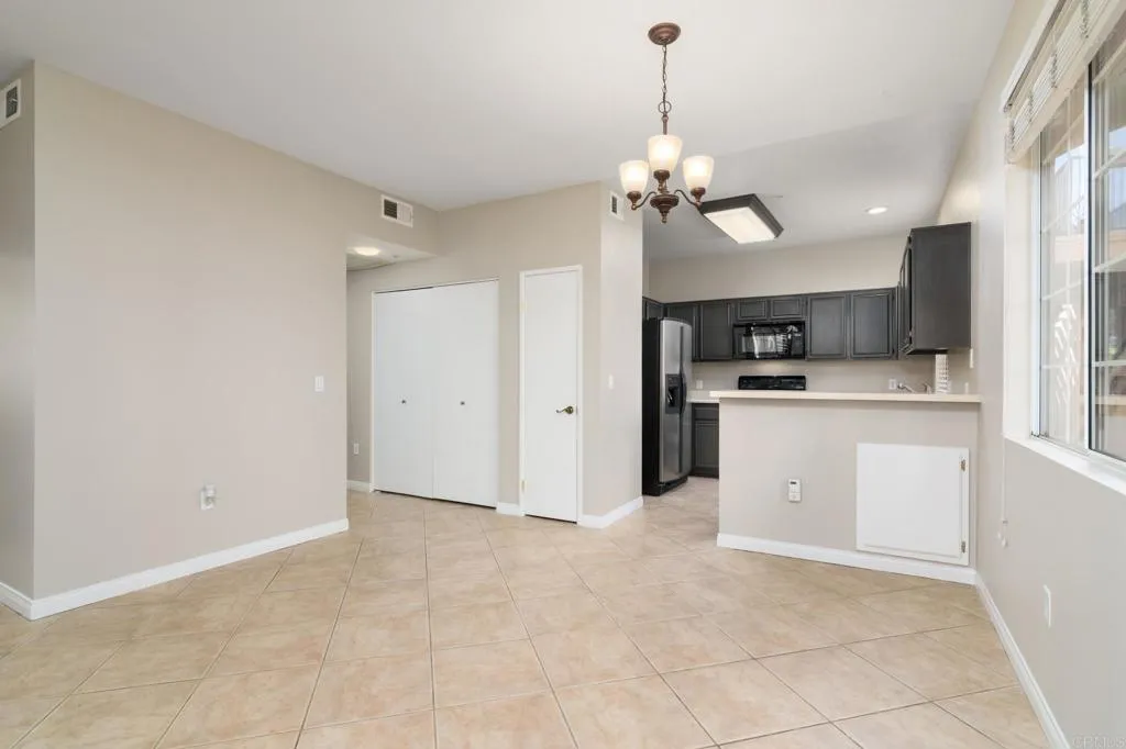 https://cdn.realtyfeed.com/cdn/127/307097225/885242193f70ee7ca0a95bb28d2f7072.webp