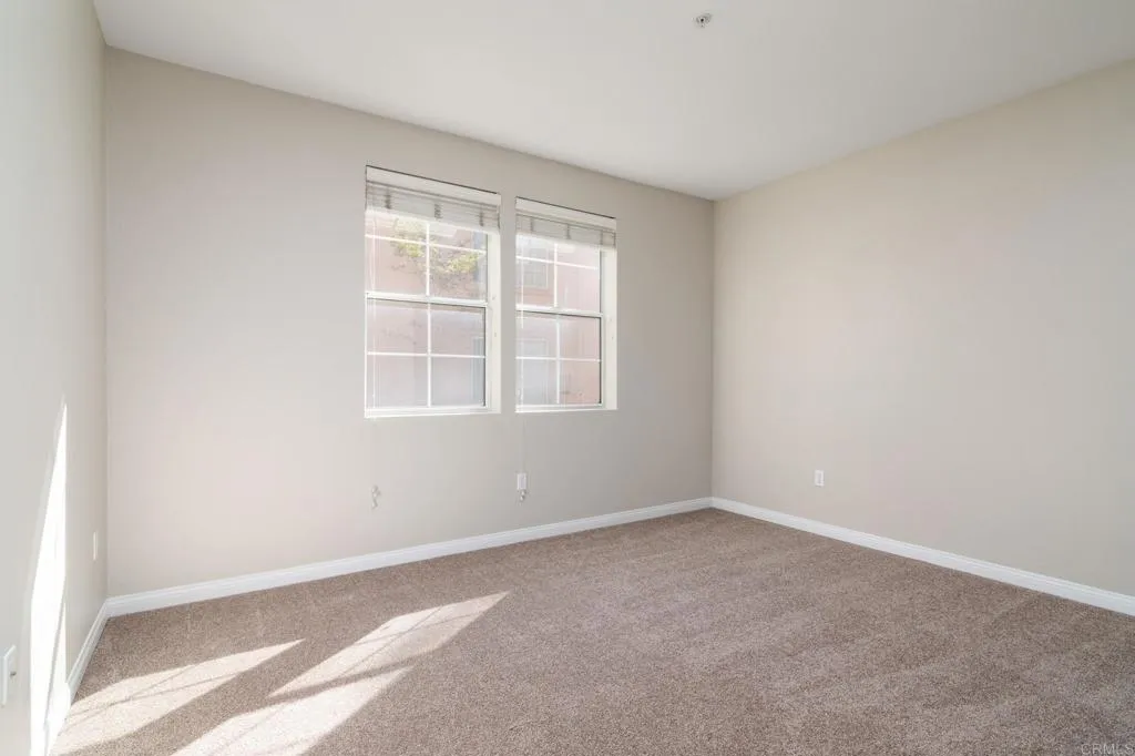 https://cdn.realtyfeed.com/cdn/127/307097225/9fe401516b5dc61414456b58eeef4996.webp