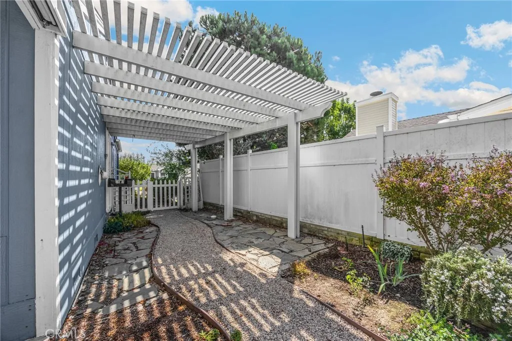 https://cdn.realtyfeed.com/cdn/127/307097298/02258bc070b166787b5c20440a7a721e.webp