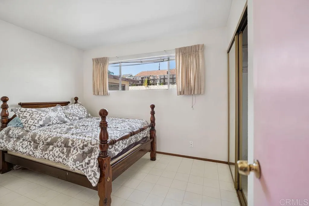 https://cdn.realtyfeed.com/cdn/127/307097338/4ff8e638d27f3a76f80139ce7f91bd0f.webp