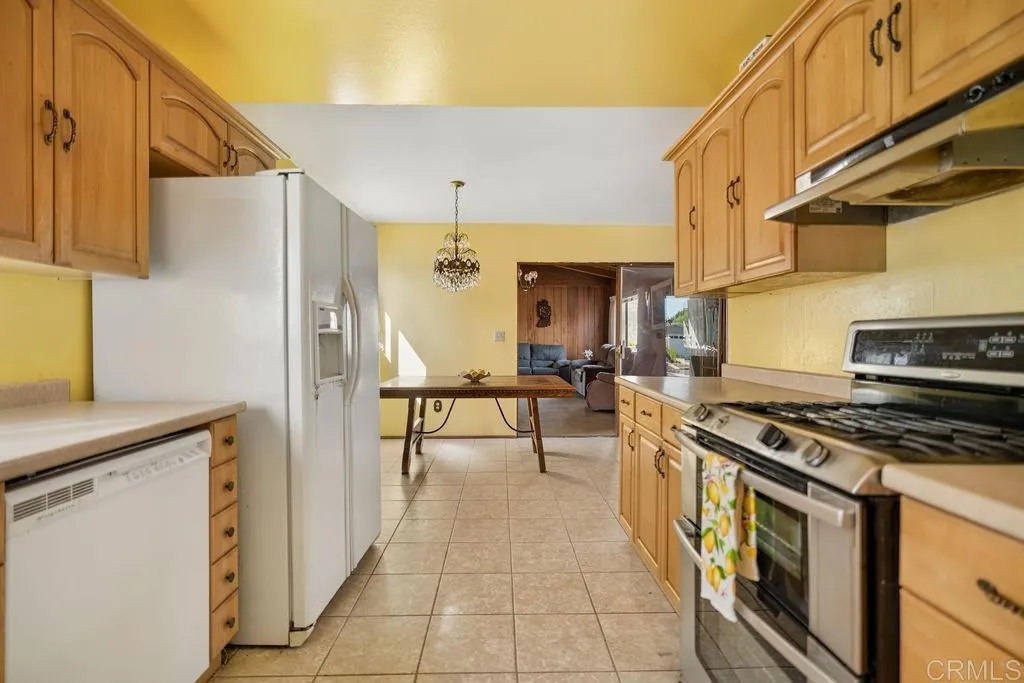https://cdn.realtyfeed.com/cdn/127/307097338/e616c05ffe3f5dd484d1c29a47b9a50d.webp