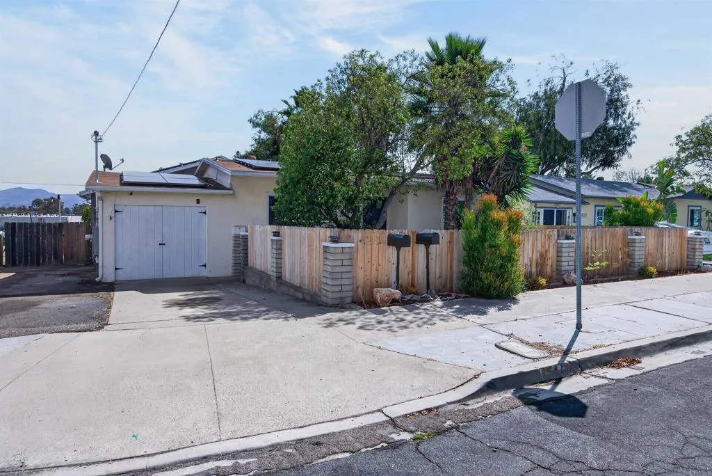 https://cdn.realtyfeed.com/cdn/127/307097475/6d674ecab62ed5d053af2cb7e8ee7db8.webp