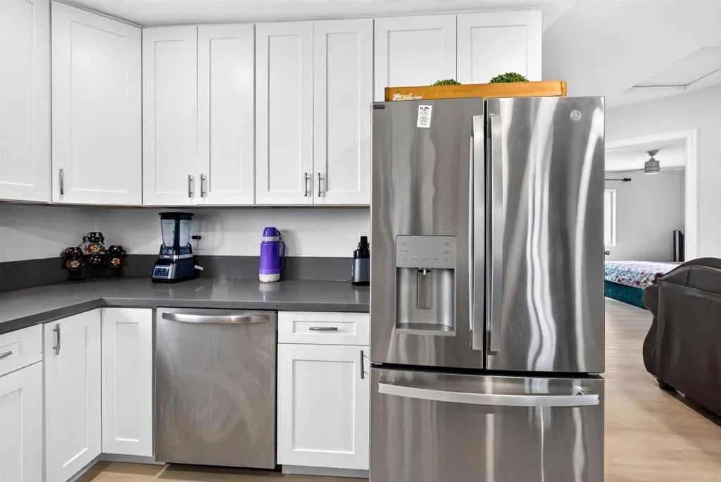https://cdn.realtyfeed.com/cdn/127/307097475/c985f9ad2253ffac7ff000a63596f082.webp