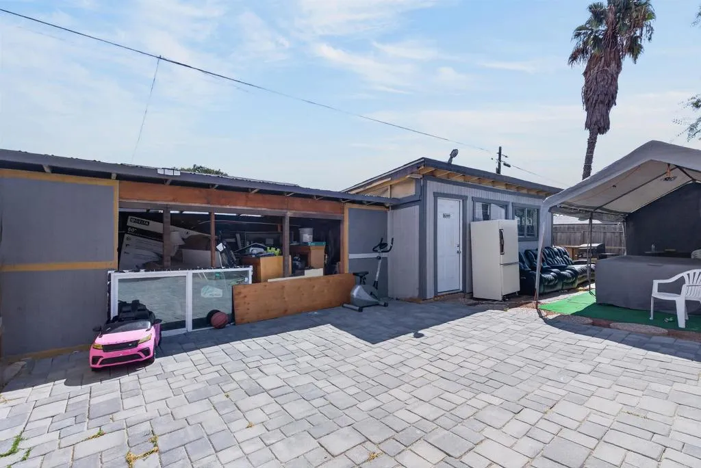 https://cdn.realtyfeed.com/cdn/127/307097475/ea9bcf24b542b6ec48c4136d5d44c886.webp