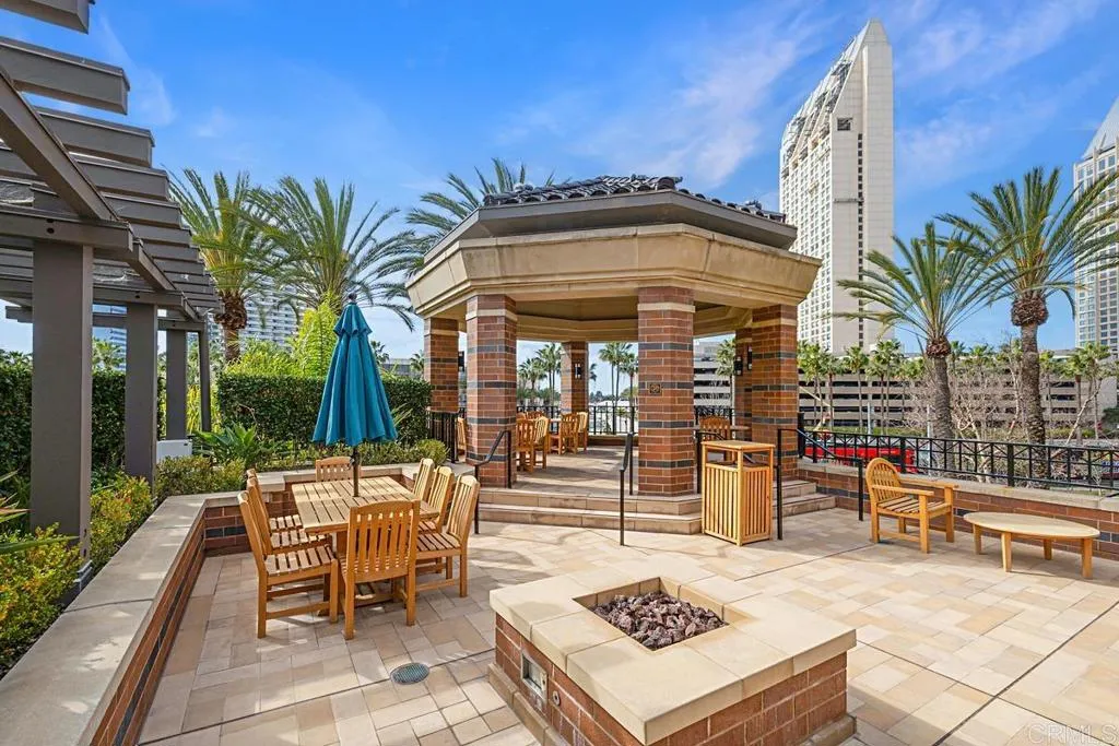 https://cdn.realtyfeed.com/cdn/127/307097530/f27b90136092bd63d1eac501e96b0f13.webp