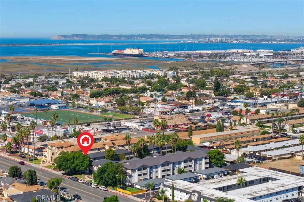 https://cdn.realtyfeed.com/cdn/127/307097553/42f3bcd45aeca01c2d7cd9a6507e180e.webp