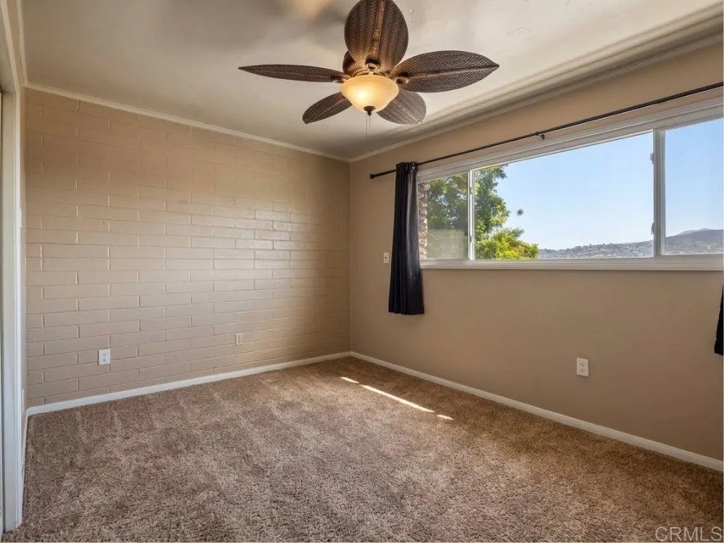https://cdn.realtyfeed.com/cdn/127/307097556/1a39bbda7a0b3120bc45e16affc05a78.webp