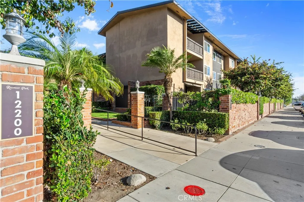 12200 Montecito Road Unit B112