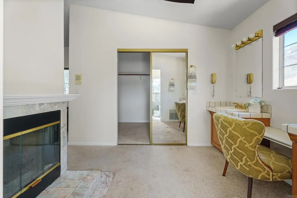 https://cdn.realtyfeed.com/cdn/127/307097633/04f5d51552a89695f645e592df84b051.webp