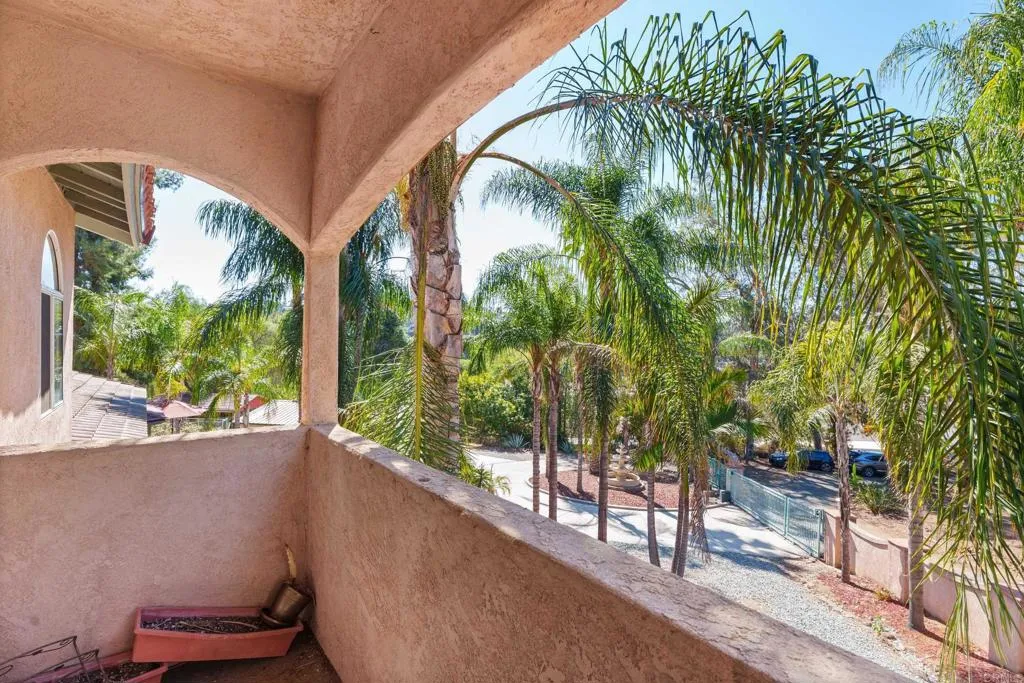 https://cdn.realtyfeed.com/cdn/127/307097633/08b710ffbb1fee71a25e64594a188d87.webp