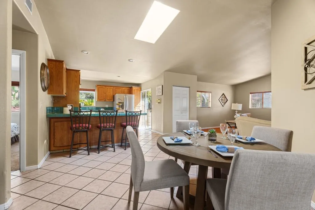 https://cdn.realtyfeed.com/cdn/127/307097633/3136a5f5a037e6e5312425cfa937ab8a.webp