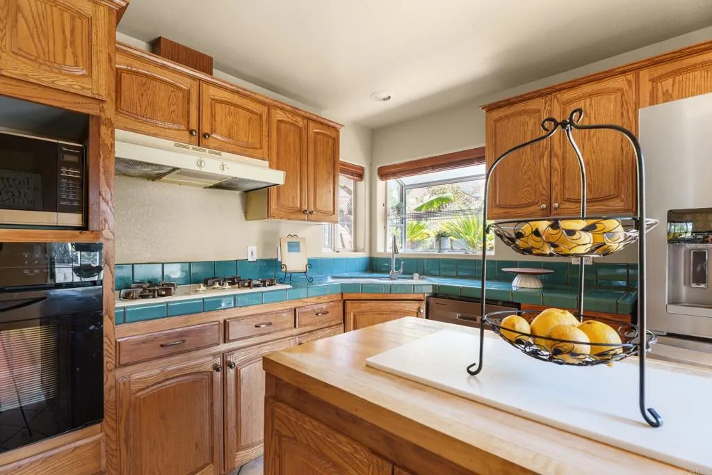 https://cdn.realtyfeed.com/cdn/127/307097633/7169880b4dc9d5b84fa2251b44eccfdd.webp