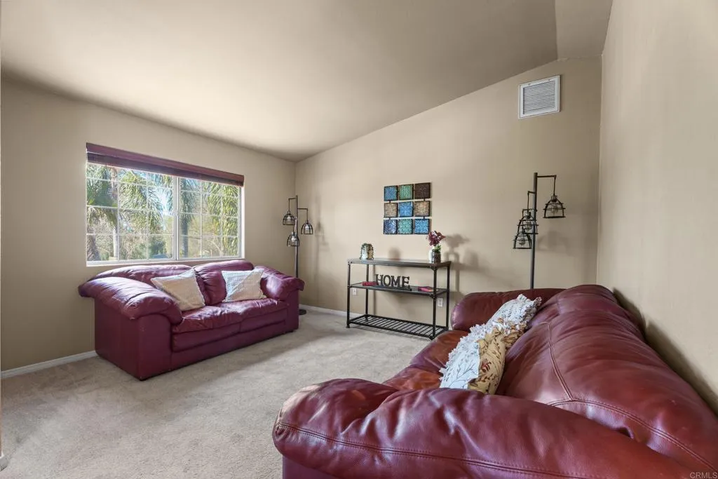 https://cdn.realtyfeed.com/cdn/127/307097633/a830c6875ac9aae9e37753f68020f970.webp