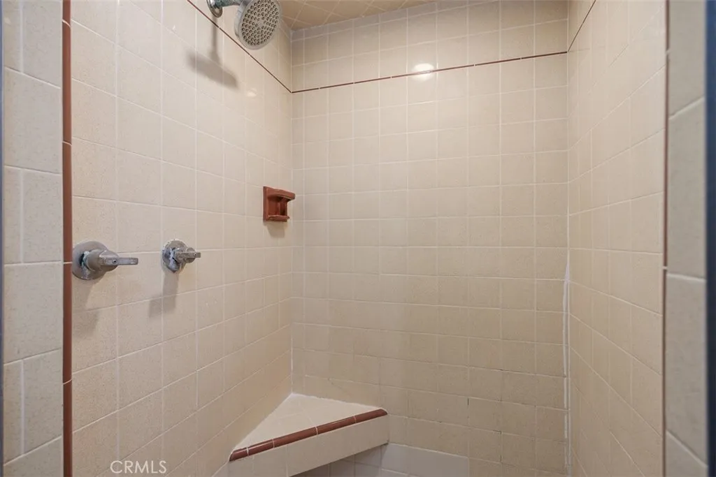 https://cdn.realtyfeed.com/cdn/127/307097720/04179982bf200520054eb9d599ec848e.webp