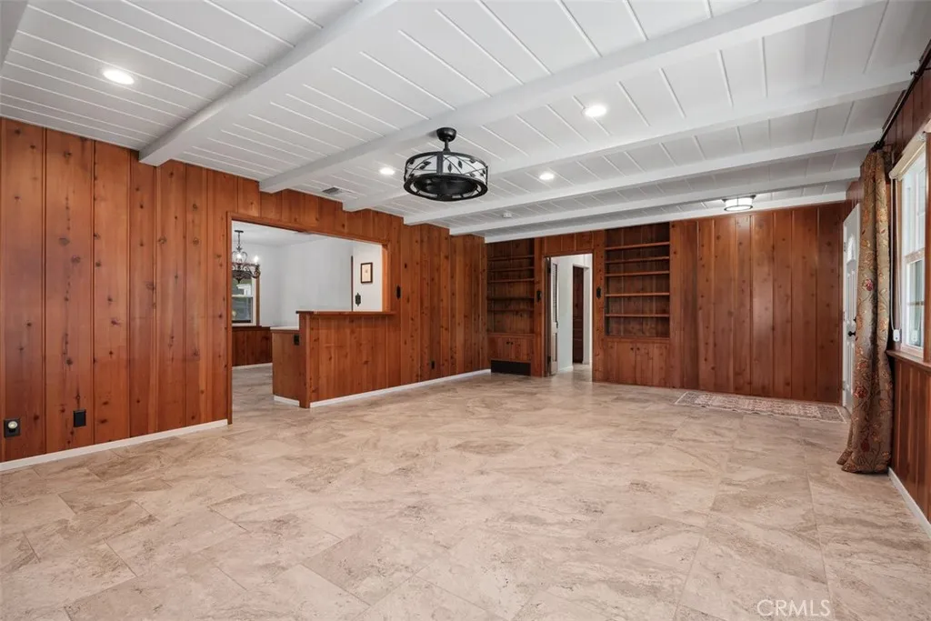 https://cdn.realtyfeed.com/cdn/127/307097720/6733b846a3b25bf1cde655469e6b8f8c.webp