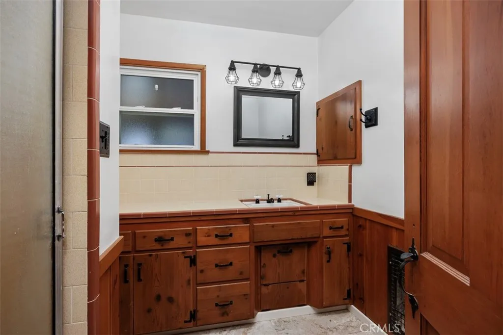 https://cdn.realtyfeed.com/cdn/127/307097720/b483f7b4340bcfedf72486448c420787.webp