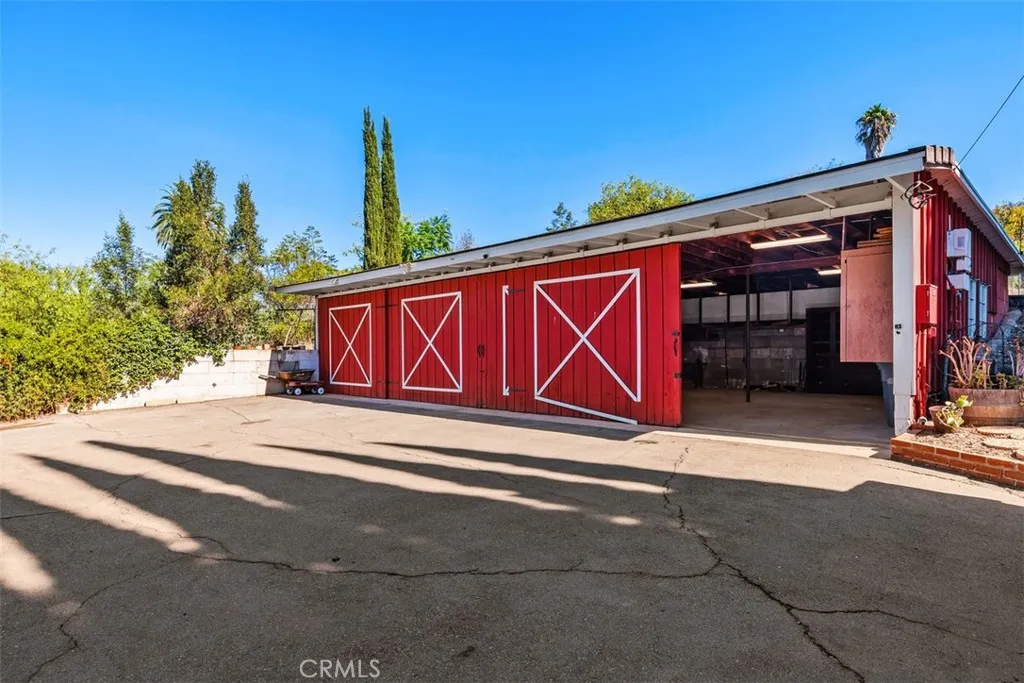 https://cdn.realtyfeed.com/cdn/127/307097720/bfe2c56107c80c4382ffe461c8f5bb58.webp