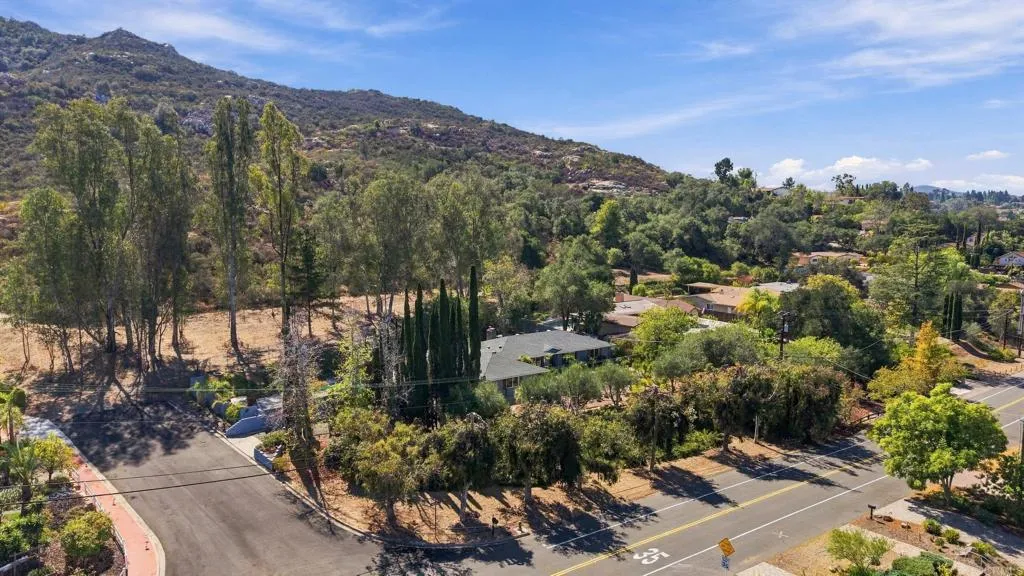 https://cdn.realtyfeed.com/cdn/127/307097827/295ba1c9b4662c3f4f8daf0b5c573ef2.webp