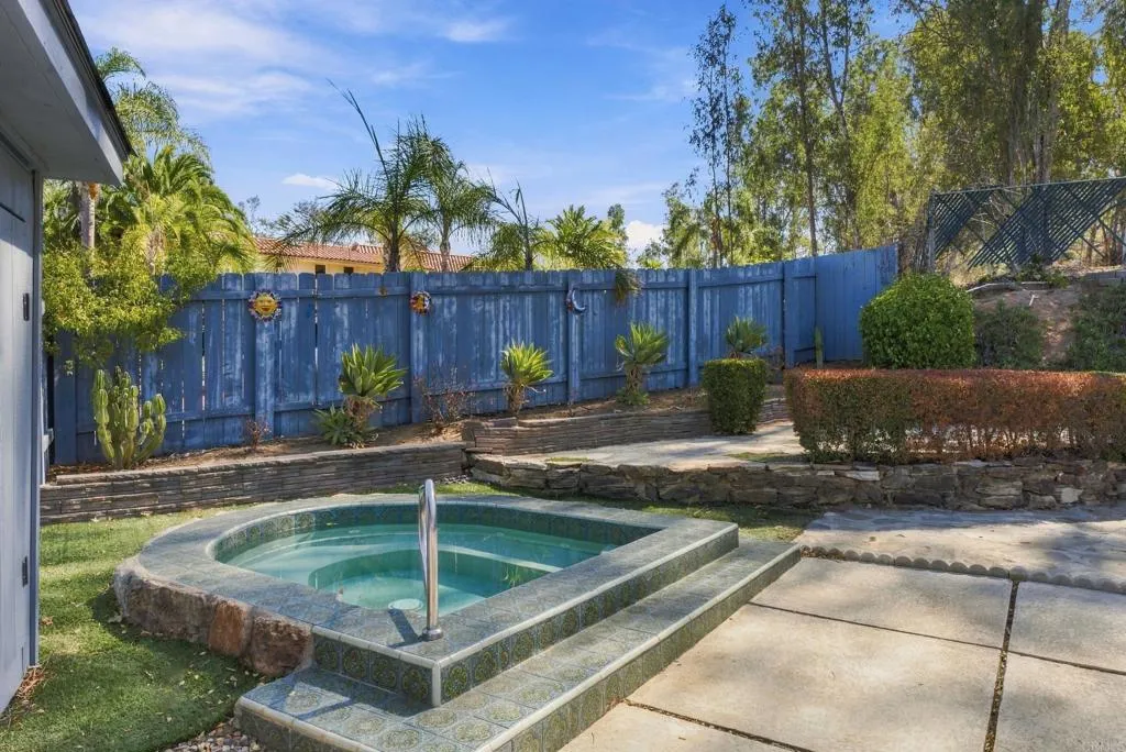 https://cdn.realtyfeed.com/cdn/127/307097827/58ed17a0ffe76142447b41495f191f58.webp