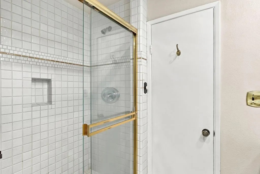 https://cdn.realtyfeed.com/cdn/127/307097827/66f8f543110bf0fb2f73f1adfb2712a4.webp