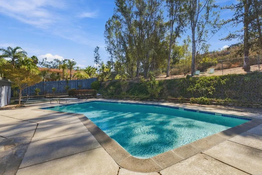 https://cdn.realtyfeed.com/cdn/127/307097827/92d61387a85034ac8629b8a1ac93283d.webp