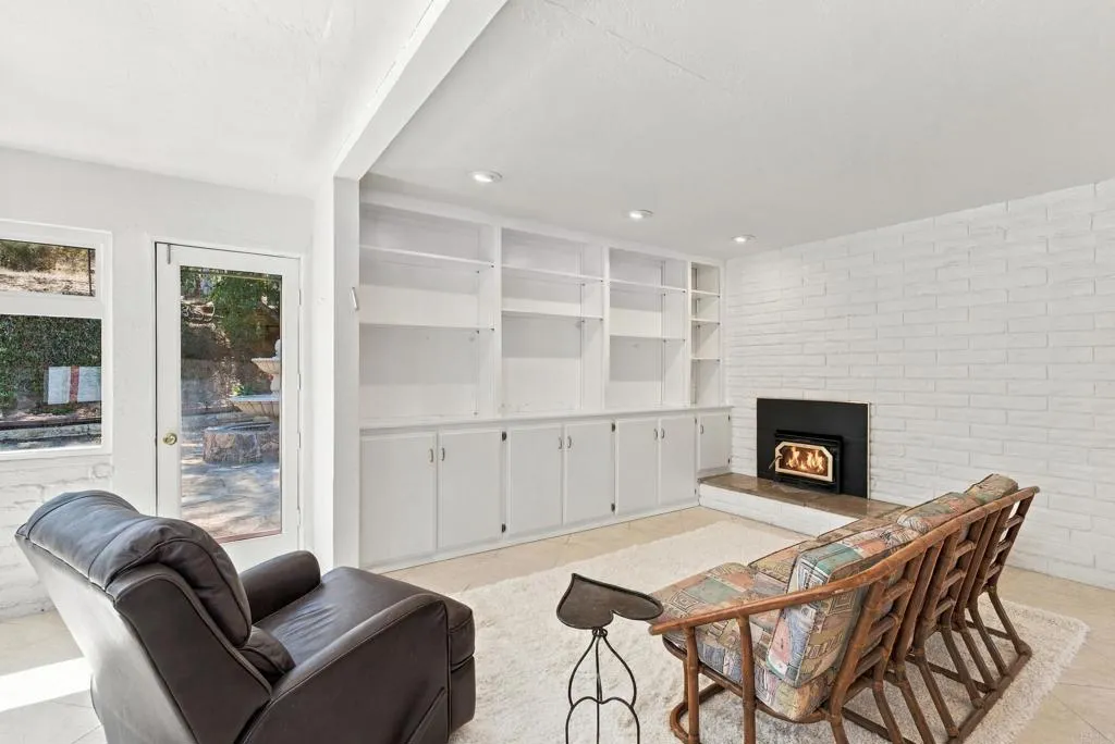 https://cdn.realtyfeed.com/cdn/127/307097827/a69d7871591f18e21287a99f09c7359c.webp