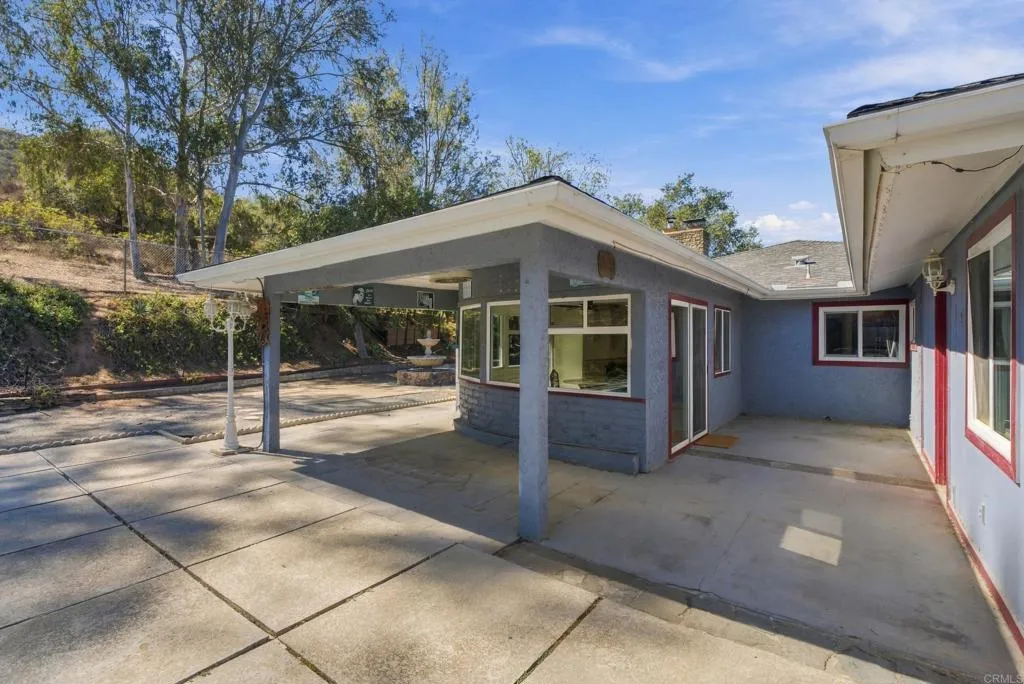 https://cdn.realtyfeed.com/cdn/127/307097827/b654ff639544f43f2f6190eb6ecbbe25.webp