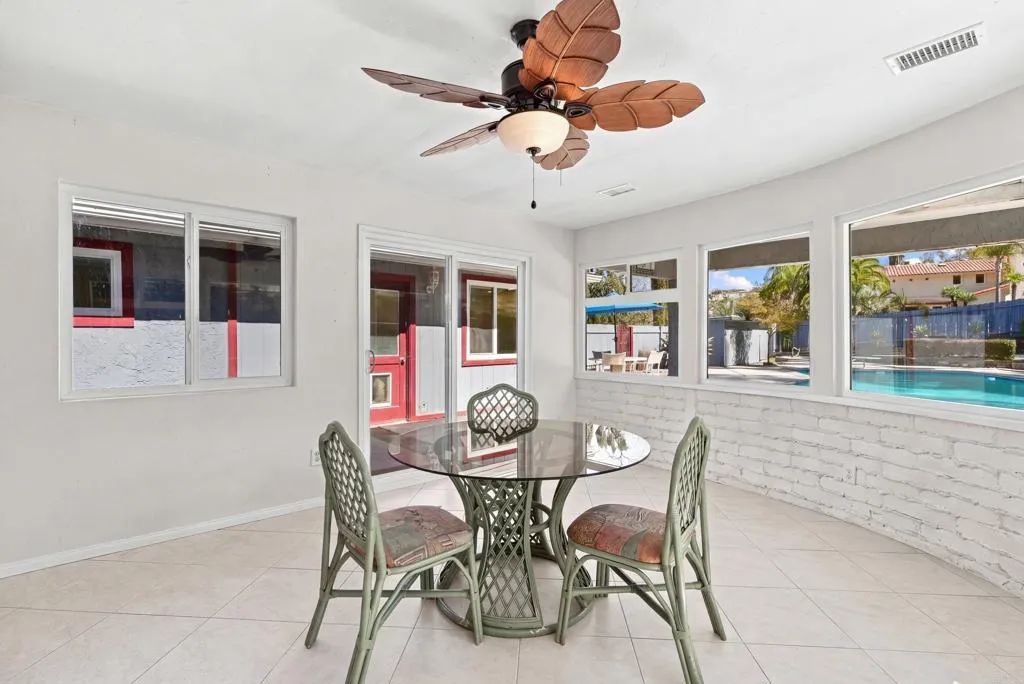 https://cdn.realtyfeed.com/cdn/127/307097827/cf1555c27cfb35a2785967dc60bc0add.webp