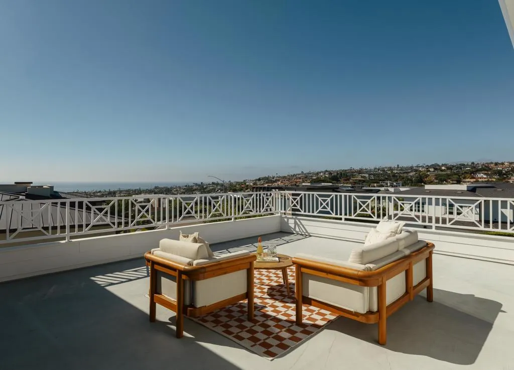 https://cdn.realtyfeed.com/cdn/127/307097837/29850595bc549e8123aee29bca86b714.webp