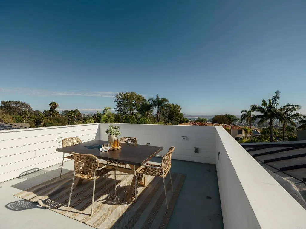 https://cdn.realtyfeed.com/cdn/127/307097837/db1be65a12242a7a23867816fde1defe.webp