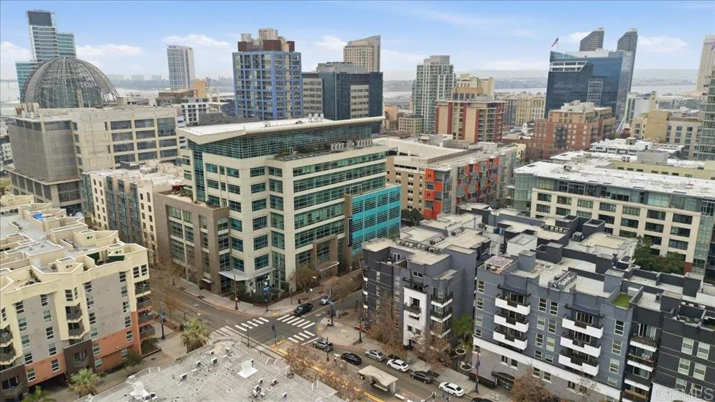 https://cdn.realtyfeed.com/cdn/127/307097896/24e9667931c92cf0c62cc77b65724c0c.webp