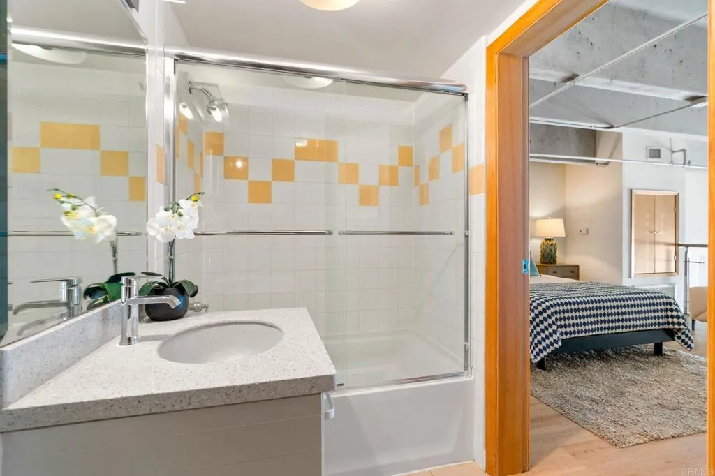 https://cdn.realtyfeed.com/cdn/127/307097991/01318534a4108e13544998b23baf2c81.webp