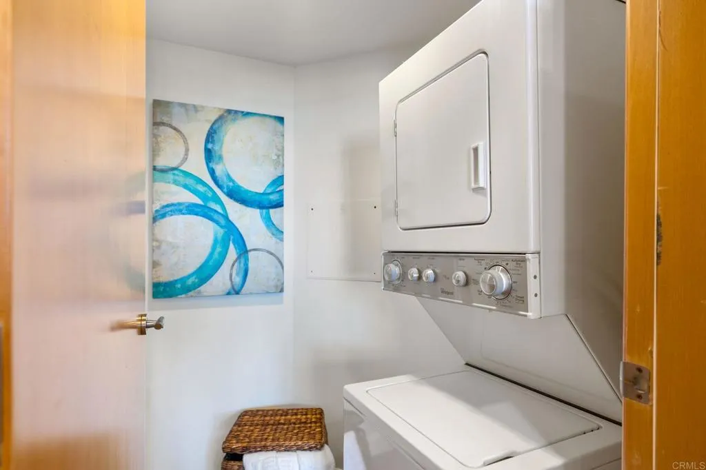 https://cdn.realtyfeed.com/cdn/127/307097991/cb8893dd0b4228e29bfc4c9cf9b5e29b.webp